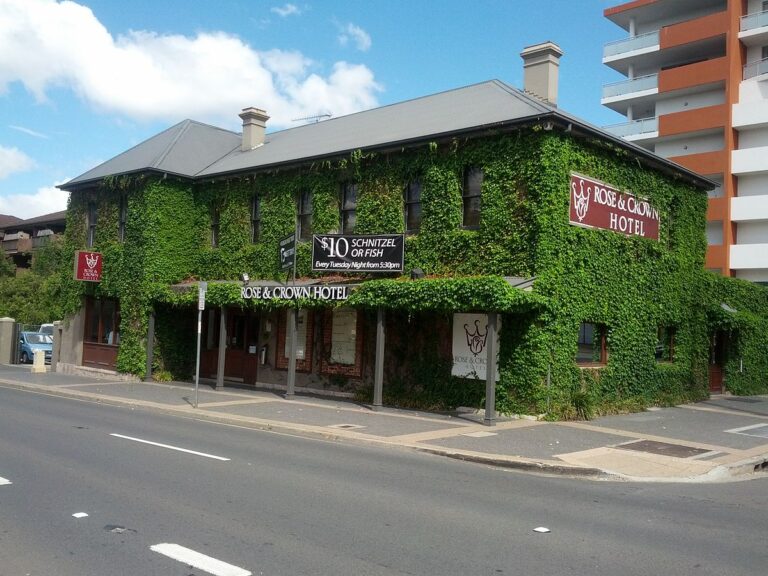 Rose Crown Hotel Parramatta